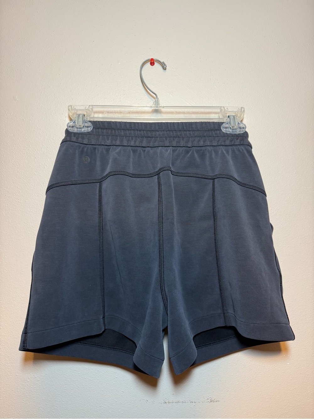 lululemon athletica Women’s Charcoal Athletic Drawstring Shorts - Picture 2 of 3